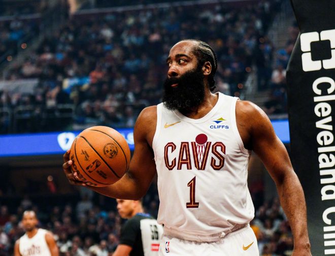 哈登达成生涯29000分里程碑 骑士大胜残阵76人