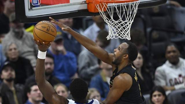 哈登暴走带队赢球 骑士主帅公开暴露过度依赖老